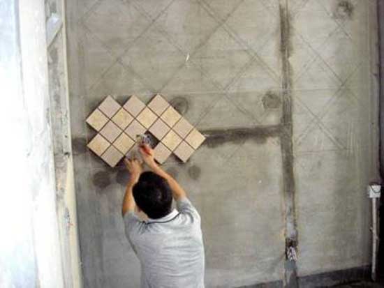 瓷砖铺设要点一：墙面处理