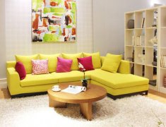 <b>4款小户型客厅沙发装修摆放效果图，简单的摆放小技巧</b>