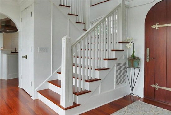第一款阁楼小楼梯款式：纯木材款式